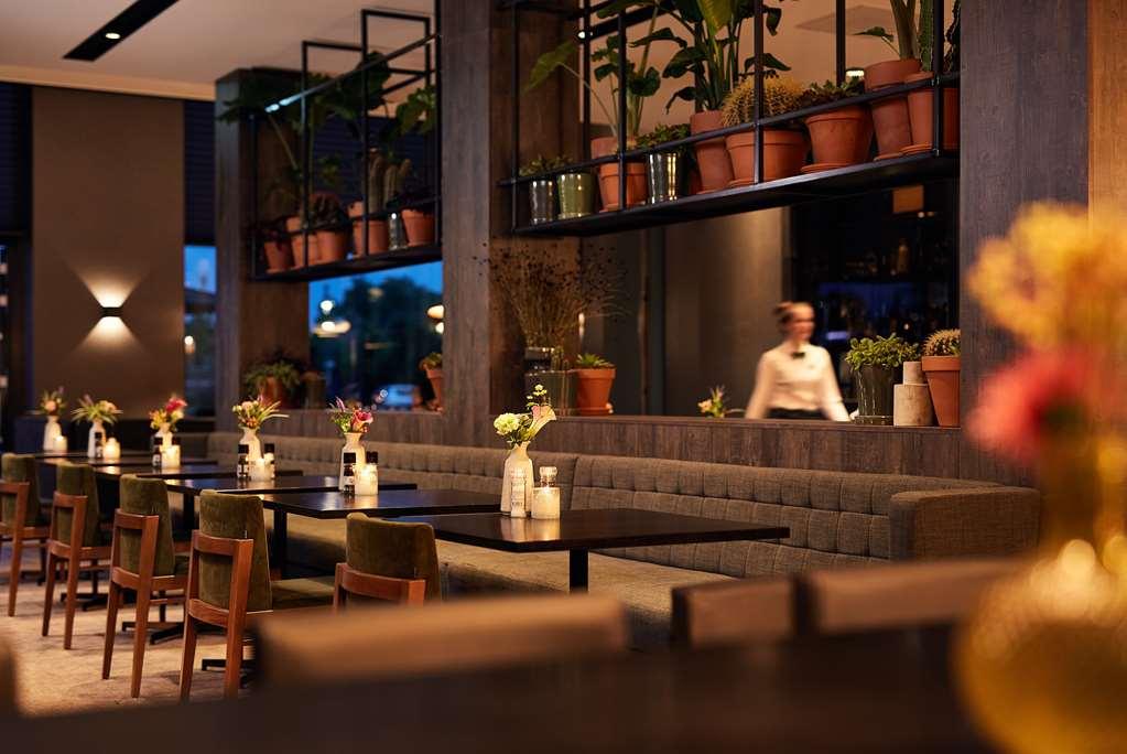 Van Der Valk Hotel Nijmegen-Lent Ресторант снимка